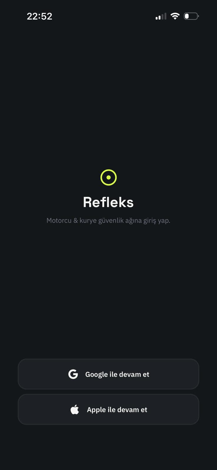 Refleks uygulamasının gerçek giriş ekranı — Google ve Apple ile devam et